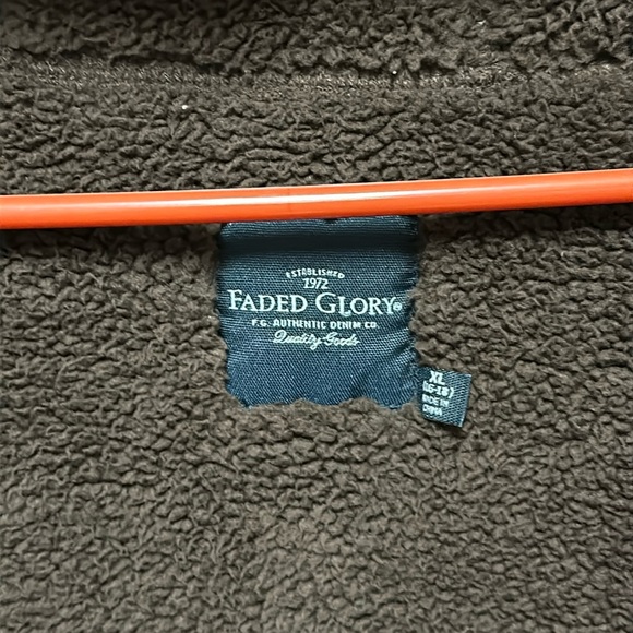 Faded Glory brown fuzzy lined hooded sweatshirt with zipper - Picture 8 of 8